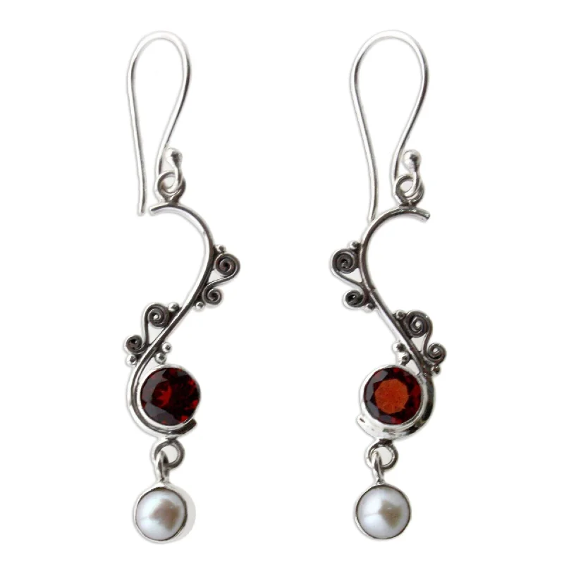 Handmade Sterling Silver 'Graceful' Pearl Garnet Earrings (6 mm) (Indonesia)