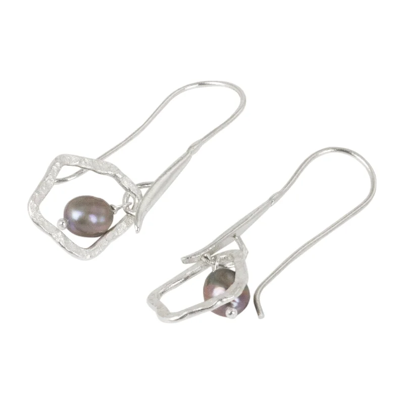 Sterling Silver 'Sea Treasure' Pearl Earrings (5 mm) (Thailand)